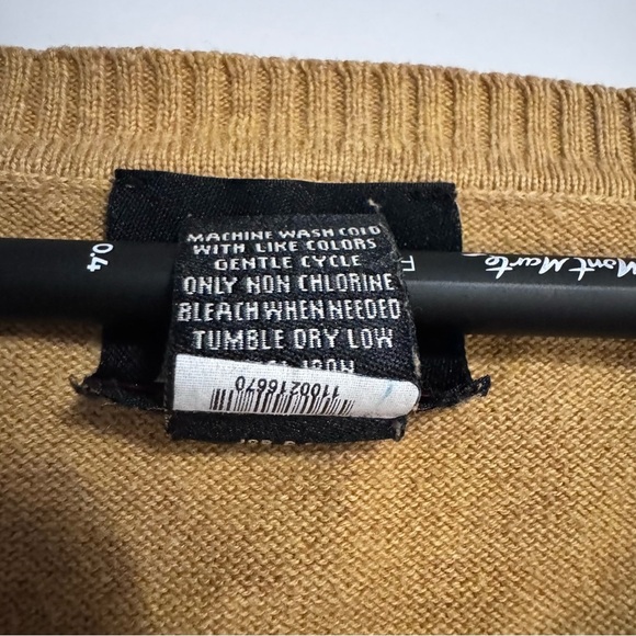 Jos. A. Bank signature collection Camel V-Neck Sweater 100% Pima cotton sz L - Picture 3 of 8